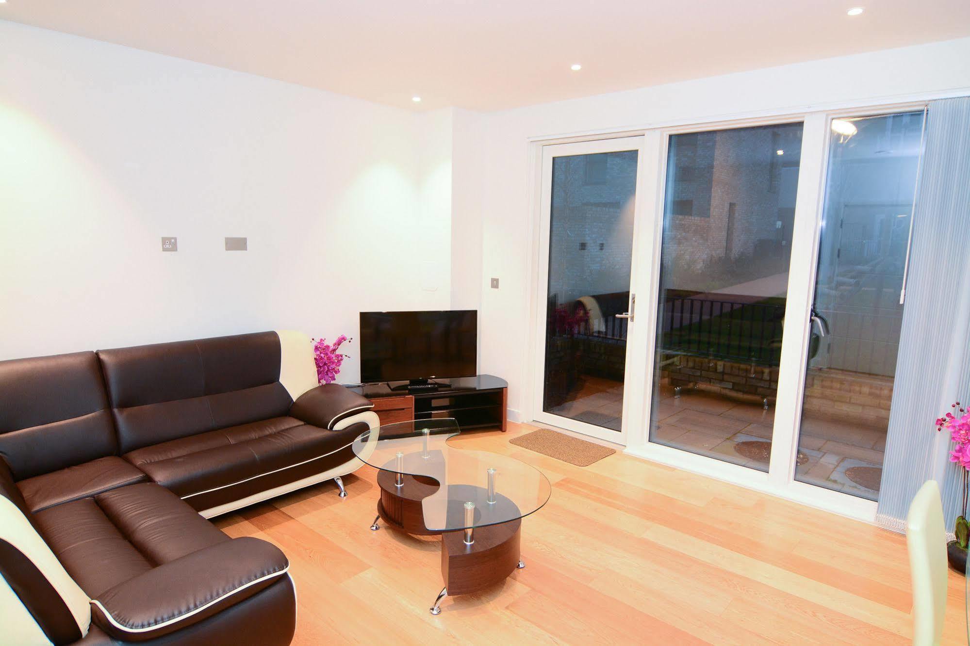 Apartment Wharf - Cambridge Av Londyn Zewnętrze zdjęcie