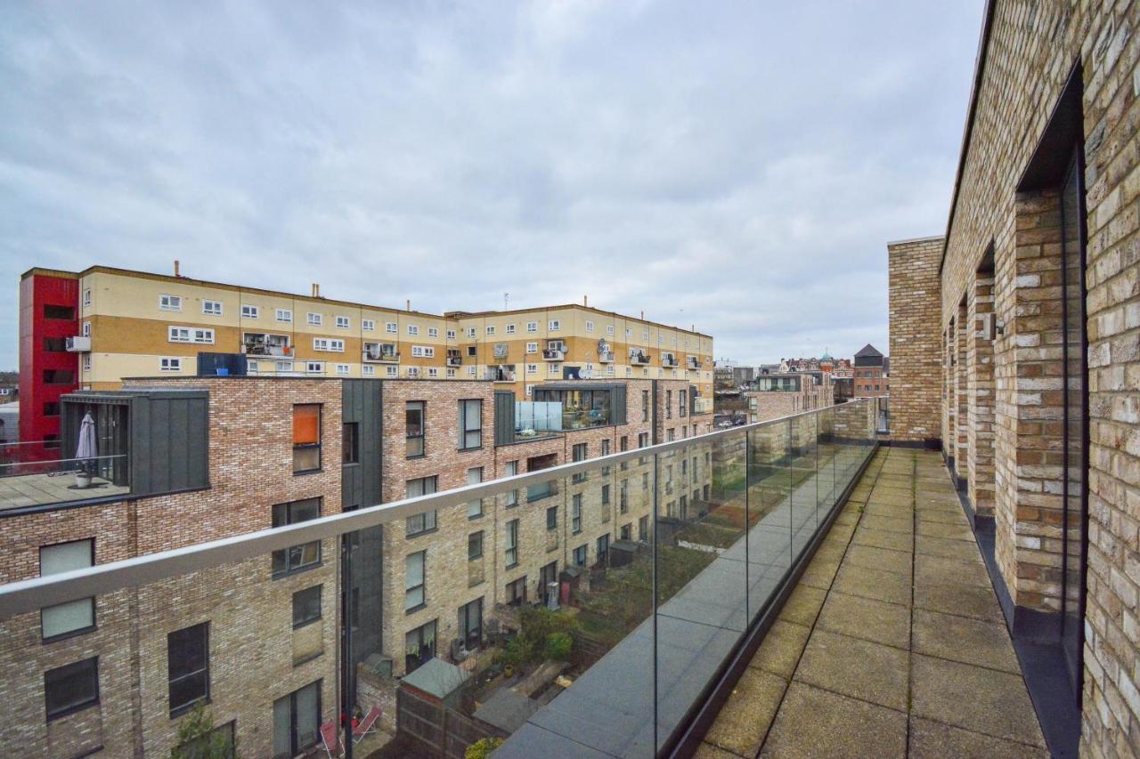 Apartment Wharf - Cambridge Av Londyn Zewnętrze zdjęcie