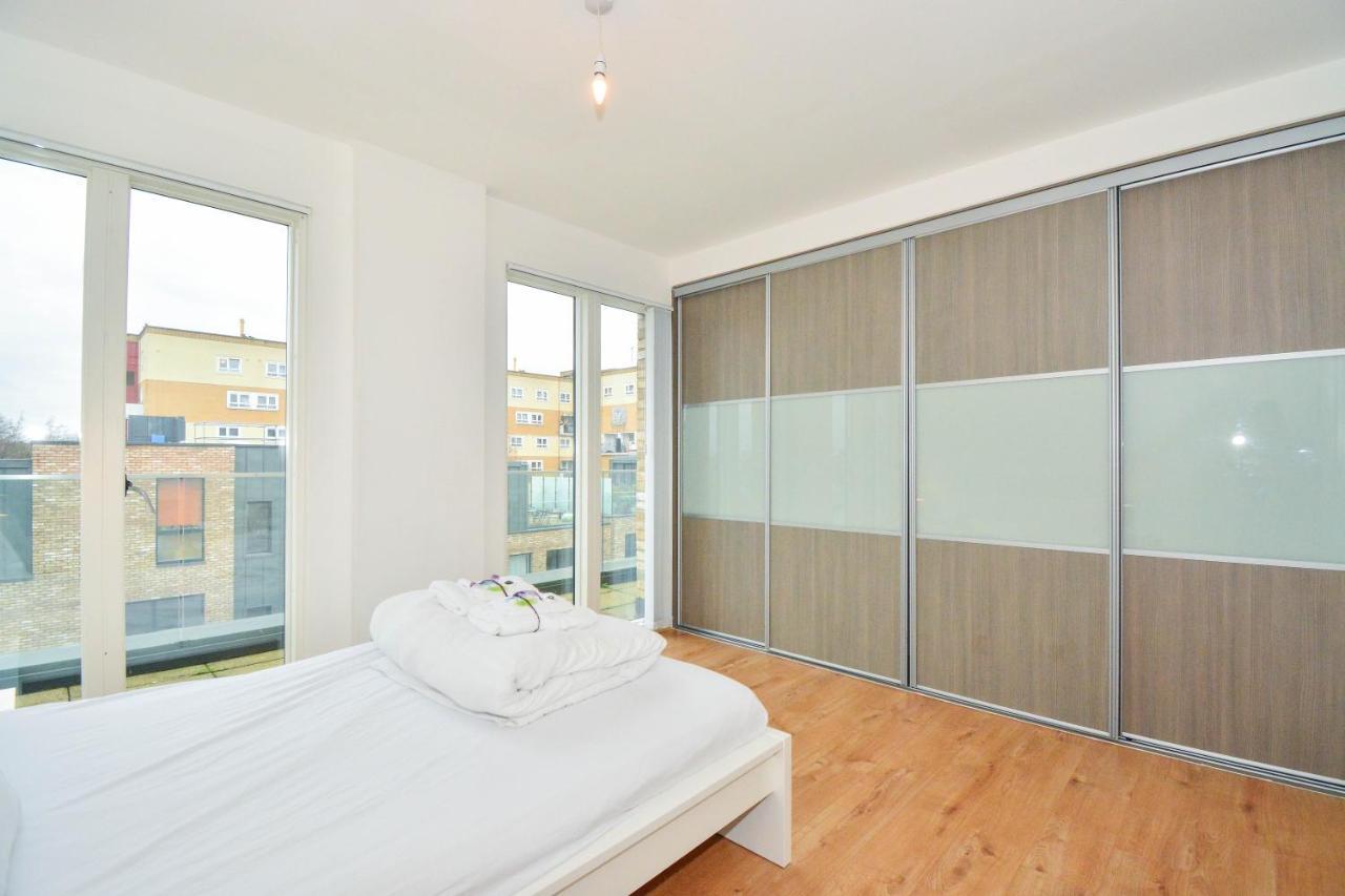 Apartment Wharf - Cambridge Av Londyn Zewnętrze zdjęcie